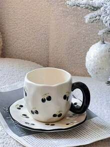 1pc 11OZ Hand-Painted With Interesting Patterns, High-Quality Ceramic Coffee Cup And Saucer Set. Can Be Used As A Tea Cup For Afternoon Tea, Cappuccino Cup, Or Coffee Cup. It Can Also Be Used As A Gift For Festivals.