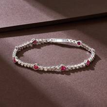 925银红色心形宝石水钻手链，浪漫设计展现优雅精致之感，适合日常通勤、约会、情人节、婚礼及各种场合佩戴。