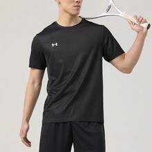 Under Armour 男士极简短袖T恤，宽松版型，透气柔软，适合运动和日常穿着 - 黑色 - 查看 3