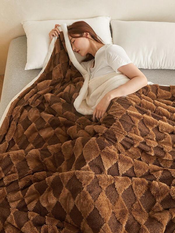 1pc Brown Rhombus Pattern Jacquard Blanket, Warm & Thick, Simple Yet Soft & Comfortable, Versatile Blanket For Home Decor, Suitable For Bed, Sofa, Office, Room, Dorm, Machine Washable