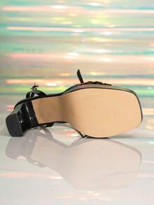 Women's New Square Toe Thick High Heel Waterproof Platform Twist Knot Black High Heels, Elegant And Sexy For Party, Date, Christmas, Halloween, Thanksgiving Night Outfit