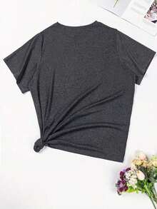 Camiseta de mujer 100% algodón |   Cuello redondo con gráfico de montaña y amanecer floral |   Estilo casual y natural - Gris Oscuro - Ver 2