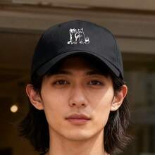 Black cat design cut effect baseball cap. It has a cute design of two cats and a paint bucket. It's a trendy item. fashionable Baseball cap snapback sports unisex low cap ball cap duck cap snapback cap Duckville cap breathable visual large head around small head around baseball cap retro graphic print low cap - ブラック - チェックする 3