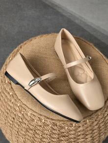 MonaNise 女士时尚舒适方头套脚搭扣平底鞋，适合户外度假旅行、秋季派对、高端休闲、百搭办公正装，海军蓝玛丽珍鞋