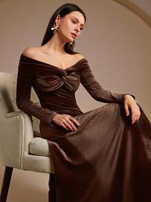 女士高端长裙 - 露肩设计，长袖系带，丝绒/缎面面料，优雅性感，适合派对、婚礼和约会等场合。 - 咖色 - 查看 2