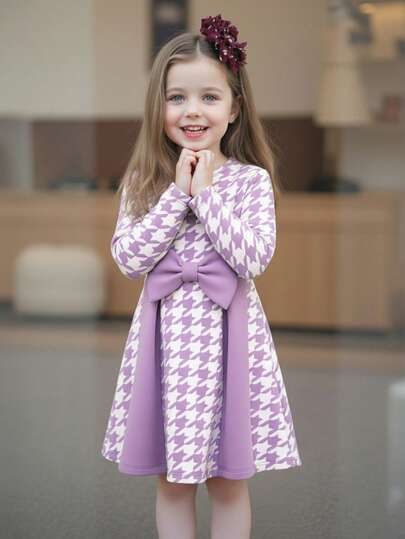 女童秋装，千鸟格纹，法式蝴蝶结装饰，A字腰身设计，拼接，时尚可爱