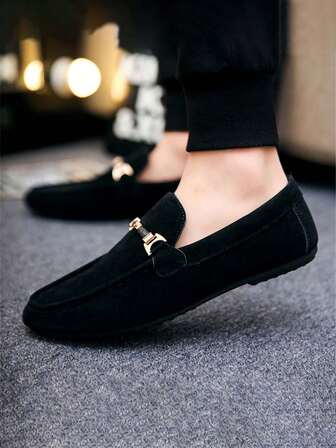 Vårnya herrloafers 2025, klassiska modemockasiner, bekväma formella skor, slip-on-körskor, mångsidiga skor med mjuk sula (skorna är små i storleken, rekommenderar att du beställer en storlek större)