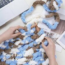 Chunky Yarn Hand Knitting - #10 Chunky Chenille Blanket Yarn, Jumbo Big Thick Chunky Yarns Crocheting, Tie Dye Bulky Knit Yarns, 8 Skein 25 Yds 8 Oz Each Skein SageKhaki - 8 件裝 + 卡其色 & 藍色 & 白色 - 查看 5