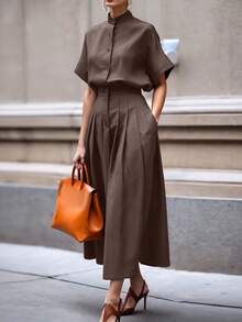 女士优雅通勤短袖衬衫+A字裙两件套，纯色，优雅前襟纽扣口袋，适合办公室、日常穿着、约会、机场、春夏等场合。 - 咖色 - 查看 7