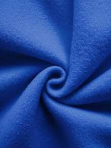 这款休闲女式连帽卫衣采用学院风字母印花设计，尽显青春活力。适合跑步、居家休闲、聚会、派对等多种场合，是圣诞季的理想之选。这款连帽卫衣采用简约的字母印花设计，在秋冬季节提供温暖舒适的穿着体验，也适合跑步和其他运动。 - 藍色 - 查看 6