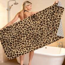 1pc Oversized Bath Towel Beautiful Oversized Cheetah Print Beach Towel Outdoor Water Sports Swimming Bath Towel Quick-Drying Leopard Print Beach Towel, Ultra-Fine Fiber Beach Towel, Super Absorbent Travel Sports Swimming Pool Swimming Bathroom Camping Yoga Adult Beach Towel Bathroom Decor - Multicolor - View 1