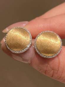 1pc Gold Textured Rhinestone Inlaid Round Stud Earrings, Niche Design, Versatile Vintage Style Earrings Suitable For Women's Daily Wear (Shipped Without Box) - Gold - View 7