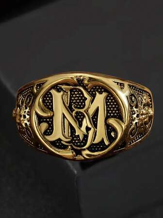 1枚M形戒指，饰以精美花卉图案 - 经久耐用，高品质电镀工艺，适合日常佩戴、派对和送礼 - 是运动爱好者、足球迷、狂欢节、圣帕特里克节的理想之选，也是日常配饰 | 花卉图案戒指 | 耐用戒指，狂欢节配饰，男女皆宜