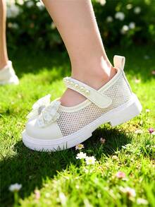 女童防水轻便平底乐福鞋，公主英伦风便士鞋，新款厚底女童休闲皮革乐福鞋，防滑英伦风彩色儿童厚底鞋，公主光面平底牛津鞋，适合女童，四季皆宜。