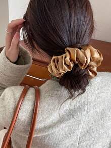 4pcs/1pc High-End Satin Hair Scrunchies For Women, 15.5cm/6.1in, Black, White, Khaki, Brown, Fashionable, Versatile, Elegant, Minimalist, Solid Color, Suitable For Daily Wear, Casual, Party, Commute, Beach, Vacation, Hairstyling, Ponytails, Buns, Washing Face, Makeup, Accessory Matching Hair Ties Scrunchy Hair Ties Hairbands Head Accessories