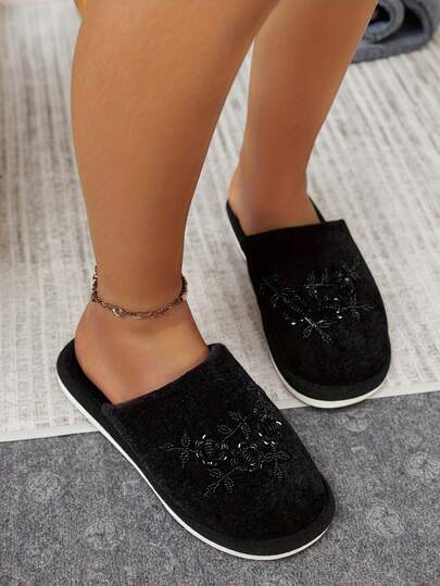 女士黑色复古手工串珠亮片花朵装饰毛绒圆头拖鞋，舒适、保暖、轻便、防滑室内拖鞋，四季皆宜