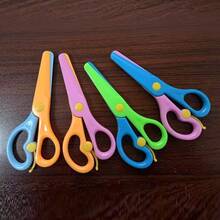 1/2/5pcs Plastic Safety Scissors, Cute Colored Scissors, Children Craft Scissors, Toddler Pre-School Training Scissors, Recommended By Teachers, Dual-Color Preschool Training Scissors, For Cutting Paper Craft Supplies - Multicolor - View 10