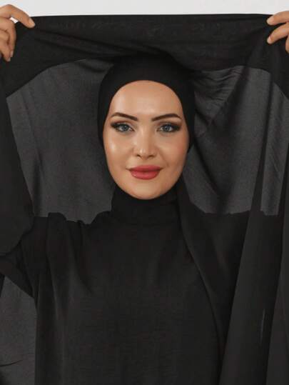 Set de 2 piezas Hijab instantáneo con gorro interior. Perfecto para mujeres musulmanas ocupadas en estudios, trabajo y tareas del hogar. Chal de gasa y gorro interior con tela ultra suave, amigable con la piel y transpirable. Adecuado para uso diario, festivales, salidas, oraciones y peregrinaciones.