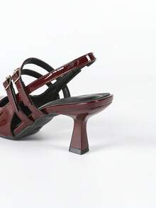 Dampumps med hög klack, Dammode i lackskinn, Dammode i vardagsstil med ryggrem, Damsandaler med rem, Damsandaler med arbetsskor, Damskor i Mary Jane-stil, Dammode i vardagsstil med slingback utan rygg, Vinröda klackar - Bourgogne - Visa 10