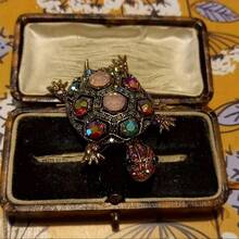1 Piece OESDPHS Baroque Luxury Turtle-Shaped Brooch - Elegant Multicolor (Red, Green, Blue, Gold, Brown, Black, White, Transparent) Shiny Shell With Black Center, Irregular Shape, Suitable For Weddings, Parties, Casual Outfits - Unisex Accessories, Unique Gift Idea, Vintage Style Design, Paired With Bright Colorful Gemstones And Gold Embellishments - Brooch - Kiểu 1 - Xem 4