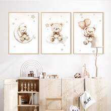 1 pieza, Arte de pared de lienzo, Decoración enmarcada para guardería, Pintura decorativa de oso de peluche. Características: Un oso de peluche sentado en una luna creciente, un oso de peluche sentado en una nube, un oso de peluche sosteniendo un globo. Ideal para: Decoración de habitación infantil, Decoración de guardería, Decoración de habitación de bebé, Decoración de jardín de infantes, Decoración de habitación de niño/niña, Decoración de sala de juegos