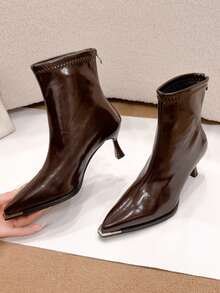 2025 Autumn/Winter New Pointed Toe Ankle Boots For Women, Niche Slim Fit Boots Paired With Skirts, French Elegant Style, Versatile, Thin High Heels, Western Vibe, Suitable For Holidays, Kitten Heels - Brown - View 5
