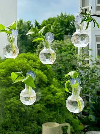 1pc/2pcs/4pcs Window Plant Mini Vase, Suction Cup With Hook Glass Plant Hanging Plastic Container, Wall Mounted Transparent Round Flower Vase Home Decor, Hydroponics Stem Home Decor, Acrylic Small Flower Vase, Light Bulb Bulb Vase Office Home Decor