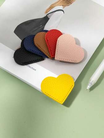 2pcs Double-Sided Leather Heart Shaped Bookmarks, Book Page Clips, Book Corner Protectors