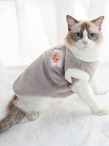 宠物服装、猫咪服装、秋冬猫咪背心、温暖又可爱的毛绒猫咪装