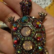 1 Piece OESDPHS Baroque Luxury Turtle-Shaped Brooch - Elegant Multicolor (Red, Green, Blue, Gold, Brown, Black, White, Transparent) Shiny Shell With Black Center, Irregular Shape, Suitable For Weddings, Parties, Casual Outfits - Unisex Accessories, Unique Gift Idea, Vintage Style Design, Paired With Bright Colorful Gemstones And Gold Embellishments - Brooch - Kiểu 1 - Xem 5