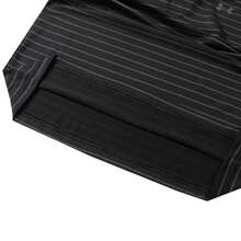 Under Armour Polo de manga corta con rayas de la gira de playoffs para hombres, negro, entrenamiento deportivo casual 1351130-001