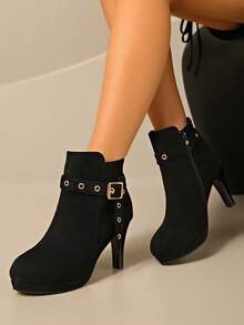 欧美新款秋冬细跟踝靴，侧拉链高跟短靴，时尚靴子，Womndy短靴，欧美细跟高跟鞋，流行冬季新款性感圆头靴，极简高跟女靴