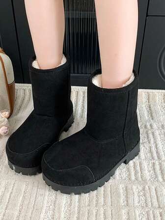 冬季新款可爱大头雪地靴，厚底中筒保暖女靴