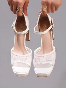 Giày sandal cao gót màu trắng phối ren thời trang, gợi cảm cho dạ hội, tiệc tùng, đám cưới, sandal đế vuông gót dày cho nữ, trang phục mùa xuân hè. - trắng - Xem 5