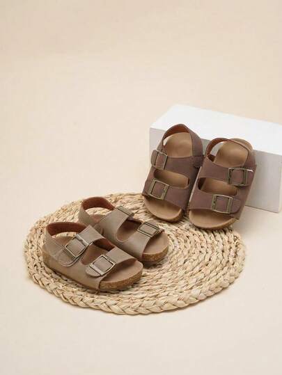 1双儿童软底防滑露趾双带休闲时尚复古运动凉鞋，适合夏季穿着