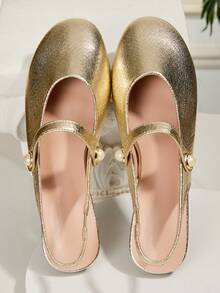 金属质感舒适女鞋，简约百搭