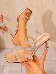 حذاء كعب عالي أنيق وعصري للنساء موديل 2025، تصميم سهل الارتداء، مناسب للإطلالات اليومية والحفلات، حذاء كعب عالي لون شمبانيا أنيق للنساء، حذاء كعب عالي بلون رصاصي