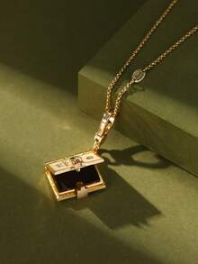 1Pc Fashion Cool Enamel Glaze Openable Magic Book Letter Printed Diary Pendant Necklace For Women Niche Hip-Hop Party Jewelry, High-End Accessories, Bags, Keychain Pendants, Girlfriend Gifts - Openable Magic Book Pendant Necklace - View 3
