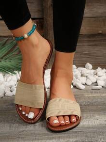 2024新款女士家居沙滩拖鞋，大码凉鞋，欧式跨境风 - 米色 - 查看 4