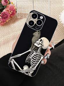 1PC Funda de teléfono con diseño de esqueleto y gato negro sobre fondo oscuro, estilo artístico y misterioso, ideal para amantes del arte gótico y temáticas de Halloween, carcasa transparente, resistente a golpes, alta transparencia, compatible con Apple 16/15/14/13/12/11/Pro/ProMax, Galaxy A34/A35/A54/A55, S20/S21/S22/S23/S24 Ultra/Plus, Moto/Galaxy/Redmi/Honor/OPPO, agarre cómodo, regalo de temporada para amigos, novia, novio, familia - transparente - Ver 2