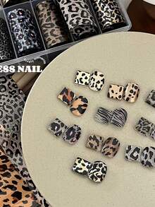 10张/盒 豹纹猎豹纹美甲贴纸 美甲箔片 粘贴式美甲贴花 激光星空纸质美甲配件 女士圣诞美甲装饰
