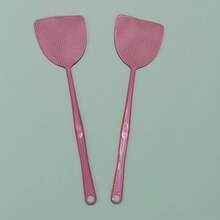 مصيدة الذباب اليدوية 3 قطع / 2 قطع / 1 قطعة، قاتل الحشرات المنزلية و الحشرات في السكن الجامعي ، مقبض طويل متين ، لا يسهل كسره