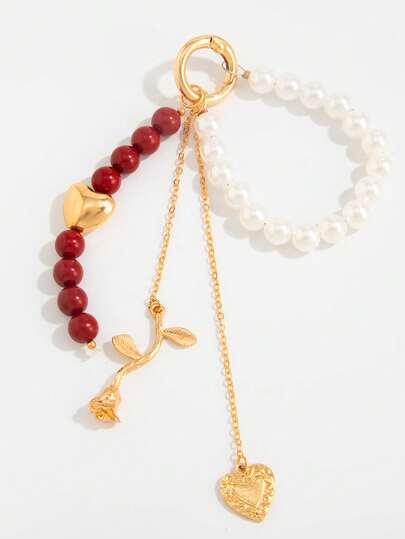 Mặt dây chuyền hình trái tim kiểu INS xuyên biên giới Châu Âu & Mỹ, phụ kiện trang trí túi xách, móc khóa tua rua hình hoa hồng ngọc trai giả thời trang, phụ kiện túi xách du lịch dễ thương.