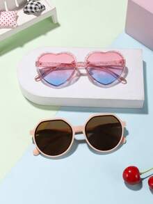 一套2副，适合4-8岁男孩女孩，甜美可爱心形镜框和休闲圆形镜框时尚眼镜，适合假日郊游、搭配服装和节日礼物。 - 彩色 - 查看 11