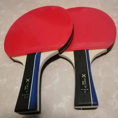 مضرب تنس طاولة ذو بنية خشبية 7 طبقات، مضرب تدريب مستوى احترافي للرياضيين + 3 كرات ذات أنماط عشوائية مرفقة، مطاط شبه لاصق، خشب عالي القوة، مقبض خفيف، رأس ثقيل، ضربة قوية، سهل التدوير والهجوم، مضرب هجومي احترافي