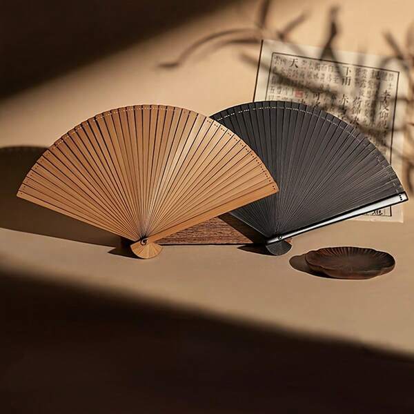 1pc Handmade Vintage Chinese Bamboo Fan - High-Quality Natural Materials, Fashionable Accessory For Women, Exquisite Leaf Design, Portable For Both Hot And Cold Use, Suitable For Casual And Formal Occasions With A Culturally Elegant Style, Summer Cooling, Gift For Best Friends, Christmas Gift, Wedding Present, Home Decoration, Perfect Size, Easy To Store