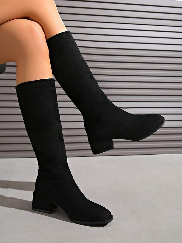 Damen Overknee Stiefel mit rundem Zehenbereich, Wildleder in Braun, Neuer Herbst/Winter Essentialartikel 2025, Dehnbare, anliegende hohe Stiefel mit weichem, komfortablem Futter