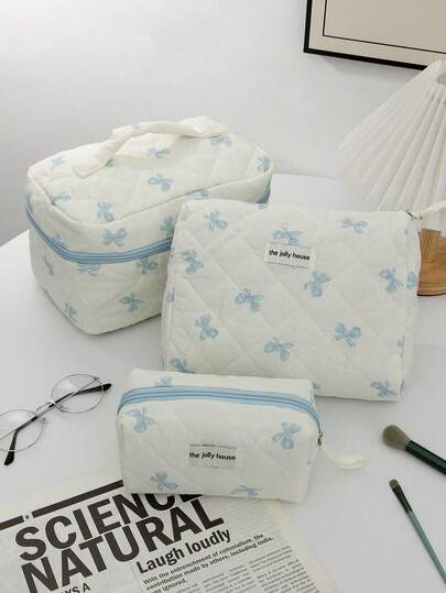 3件套蓝色蝴蝶结化妆包，轻便拉链化妆品收纳包，甜美风格多功能洗漱包，母亲节礼物，送给闺蜜的礼物，送给老师的礼物。化妆包，化妆品收纳盒，化妆袋，化妆品收纳，珠宝收纳，唇彩收纳，指甲油收纳，化妆包，化妆品收纳盒，化妆品收纳盒，化妆品收纳，化妆袋，化妆包