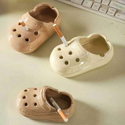 1个独特的木质木屐烟灰缸，专为日常使用而设计，非常适合家居、办公室、酒店装饰，也是情人节和新年礼物，以及中国新年收藏品。