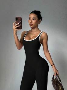 Midriff Cutout Design, Flare Leg Silhouette To Elongate Legs, #Sexy Activewear #Confident & Playful #Camera-Ready, Backless Jumpsuit, Cinched Waist Flare Leggings, Butt-Lifting Activewear, Waist-Cinched Booty-Lifting Yoga Set - Black - View 3